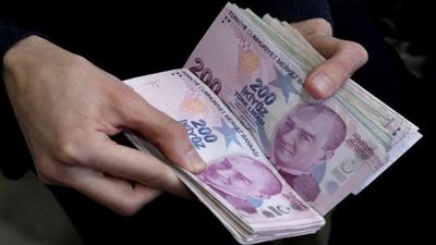 انخفضت إلى 82 قرشًا.. استمرار انهيار سعر الليرة التركية أمام الجنيه المصري | بث مباشر