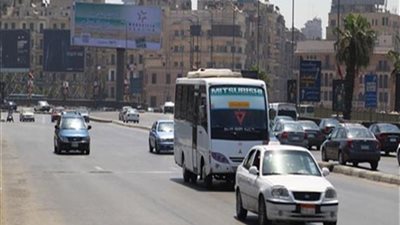 سيولة وهدوء بالشوارع.. تعرف على الحالة المرورية بميادين ومحاور القاهرة والجيزة