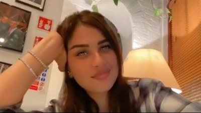 في أحدث ظهور لها.. ياسمين عبد العزيز تهنئ جمهورها بـ رأس السنة