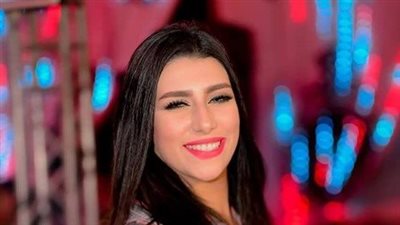 القبض على المطربة يارا محمد ومدير أعمالها لإقامتهما حفل رأس السنة دون ترخيص