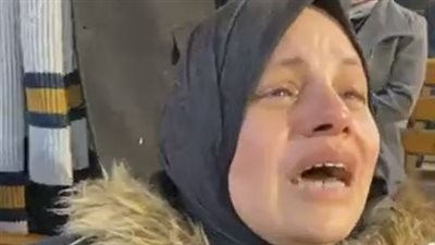 انهيار والدة طبيبة الدقهلية المقتولة على يد زوجها في ثاني جلسات محاكمته: نفسي يجاوبني.. قتلتها ليه │ بث مباشر