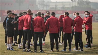 مسحة طبية للاعبي الأهلي المصابين بكورونا خلال ساعات