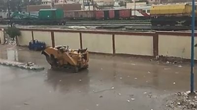 أمطار وبرق ورعد.. طقس مضطرب وأحوال جوية سيئة بمطروح |بث مباشر