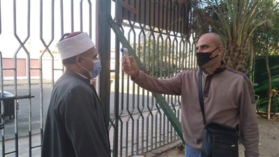 رئيس المنطقة الأزهرية بالبحر الأحمر يتفقد لجان الشهادة الإعدادية للفصل الدراسي الأول | صور