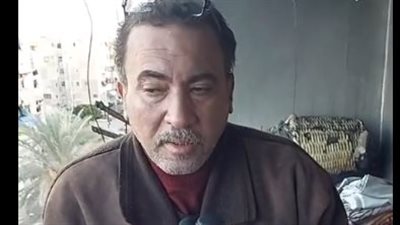 بث مباشر | مختل عقليا يحاول إشعال النيران بعمارة سكنية في بورسعيد.. والأهالي: كان هيموتنا