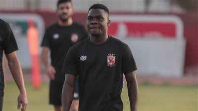 لويس ميكيسوني ينتظم في مران الأهلي