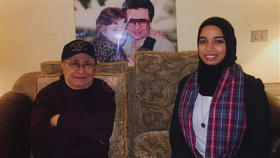 مراد منير باكيًا: أنا أحد ضحايا الإخلاص للفن وأصبحت مفلسًا ويشرفني النوم في الشارع