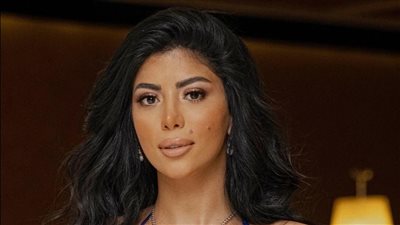 ضبط المتهم بالتحرش بالفنانة كارولين عزمي داخل سيارتها