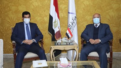 سفير قطر بمصر يؤكد أهمية مشاركة الدوحة في الاستثمار بميناء السخنة