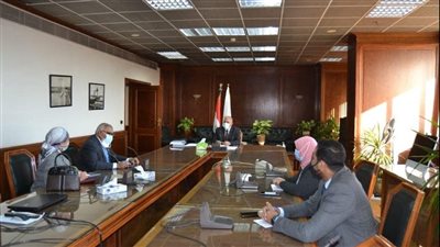 وزير الري يناقش تعزيز الموارد المائية وبرنامج الغذاء العالمي 