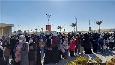 معرض القاهرة الدولي للكتاب يستقبل الجمهور في يومه الرابع │ صور