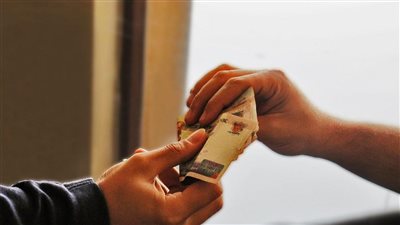 الشاهد الأول في قضية رشوة الصحة: أغلقنا غرفة الرعاية الموجودة بالبدروم بعد ثبوت مخالفتها