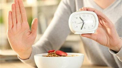 الصيام المتقطع يقلل من خطر الإصابة والوفاة بفيروس كورونا| دراسة