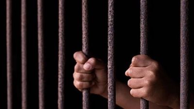 حبس المتهم بقتل ابنة عمه بعد فشله في الاعتداء عليها بالبراجيل
