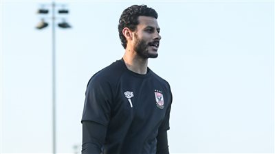 الشناوي يواصل التأهيل بتدريبات الجري على هامش مران الأهلي
