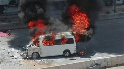 بث مباشر | تفاصيل اشتعال النيران في سيارة ميكروباص محملة بالركاب بكفر الشيخ