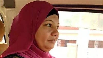 أم أية أشهر سائقة ميكروباص بمنطقة الخانكة: بكسب بالحلال بعد طلاقي علشان أصرف على ولادي | بث مباشر