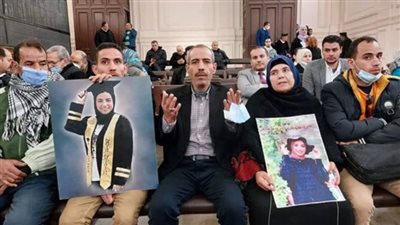 توافد أسرة فتاة المول على محكمة جنايات الإسكندرية: نستبشر بصدور حكم بالقصاص اليوم | بث مباشر