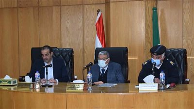 محافظ المنيا يعقد اجتماعًا لتنفيذ المرحلة الثالثة من الموجة الـ19 لإزالة التعديات