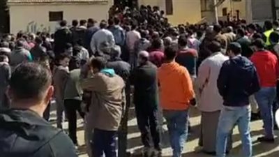 بث مباشر | المئات يشيعون جثامين ضحايا حادث انقلاب سيارة ملاكي في البحر الصغير بالدقهلية