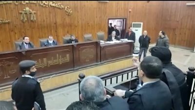 محامي كريم الهواري بعد تنازل أسر الضحايا: اعتبروا المتهم مثل أبنائهم