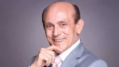 محمد صبحي يحذر متابعيه من حساب ينتحل شخصيته على فيسبوك