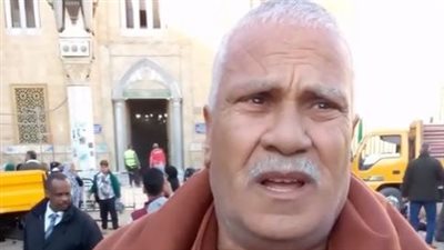 بث مباشر | بعد قرار الأوقاف بغلق مسجد الحسين.. حالة من الحزن تسيطر على وجوه المواطنين