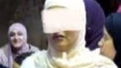 الزوجة المتهمة بممارسة الجنس مع عشيقها أمام زوجها: فضلنا أسبوع نذله عشان يطلقني | صور