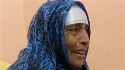 مسنة تستغيث من بطش ابنتها بالدقهلية: بنتي خانتني واستغلت مرضي ومضّتني على عقد بيع البيت | بث مباشر