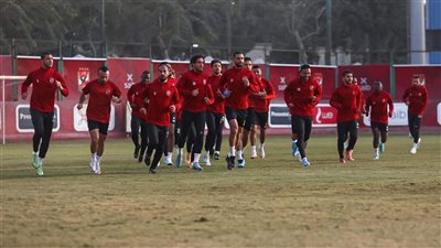 تدريبات منفردة للاعبي الأهلي خلال فترة التوقف للحفاظ على أوزانهم