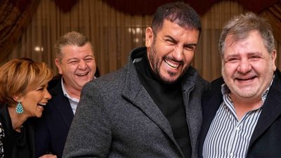 أول لقاء بين طليق أصالة وزوجها الجديد في عقد قران شام الذهبي