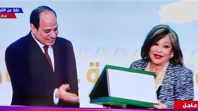 السفيرة منى عمر عن تكريم الرئيس السيسي لها: خفت من الحسد