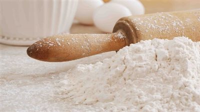 دوخة وتصلب في الشرايين.. تعرف على أضرار الدقيق الأبيض