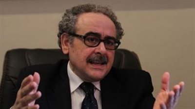 علاء عبد الهادي يهنئ الفائزين بانتخابات اتحاد كتاب مصر 