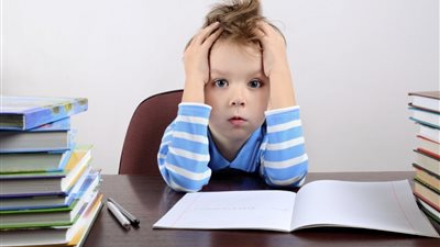 استشاري مناعة توضح الطرق الصحية لمذاكرة الأطفال في رمضان