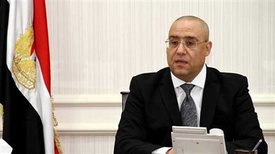 وزير الإسكان: جولات مكثفة لـ مسئولي أجهزة المدن لدفع العمل بمواقع المشروعات