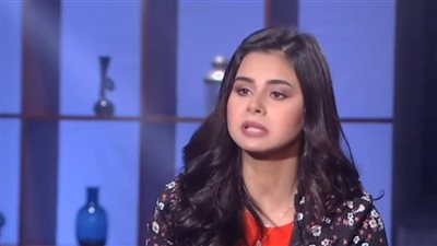 منة عرفة: تأثرت بانفصالي عن محمود المهدي.. وتم تأجيل الطلاق بسبب البيزنس