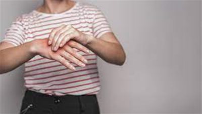 الاستيقاظ المبكر من أعراض مرض باركسنون في سن الشباب