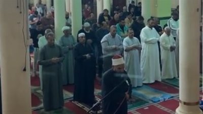 صلاة التراويح بمسجد الغريب بالسويس في اليوم الخامس عشر من شهر رمضان | بث مباشر