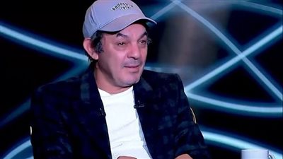 بحبها من 25 سنة وبحلم بيها.. علاء مرسي يعترف بحبه للفنانة ميرفت أمين | فيديو