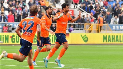 بمشاركة تريزيجيه.. باشاك شهير يتعادل مع جيرسون سبور في الدوري التركي