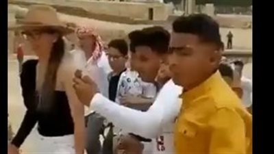 جهات التحقيق تعرض المتهمين بالتحرش بالسائحات في الهرم على الأدلة الجنائية لهذا السبب