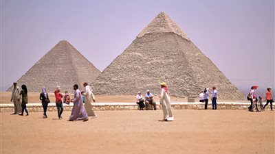 تبلغ ذروتها غدًا.. الأرصاد تكشف سبب ارتفاع درجات الحرارة في مصر