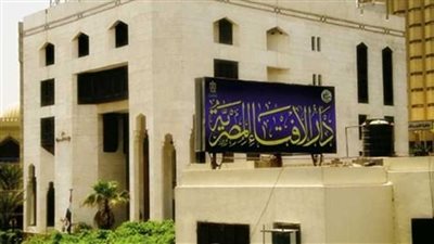 دار الإفتاء تكشف حكم التبرع بإخراج زكاة الفطر عن الغير