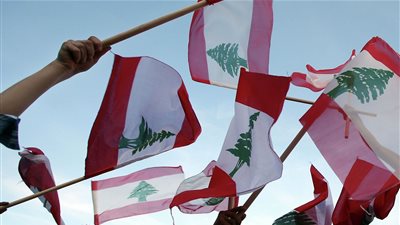 بعد خسارتهم الأغلبية.. محلل لبناني: حزب الله والرئيس قد يلجئون لإحداث فراغ دستوري