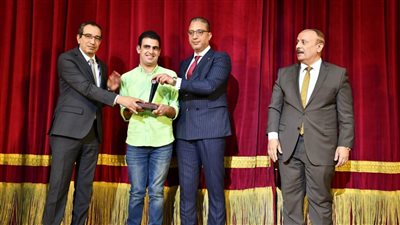 محافظ الفيوم يشهد ختام الملتقى القمي الثامن للطالب والطالبة المثاليين على مستوى الجامعات المصرية