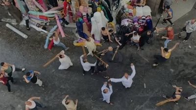 «بسبب لعب العيال».. إصابة 5 أشخاص في مشاجرة بين عائلتين بالمنيا| فيديو