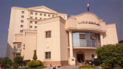 تفاصيل تصالح أسرة قاصر مطروح مع مغتصبها.. محكمة الاستئناف: تعاملنا بأصول المحاكمة ووالدها طلب التأجيل