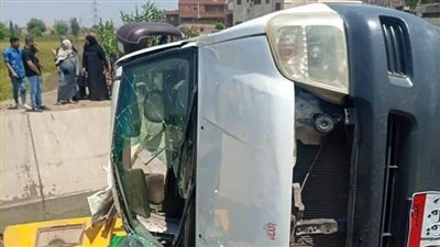 مصابون في انقلاب سيارة ميكروباص على طريق مصر– الإسماعيلية الصحراوي.. وأنباء عن وفيات