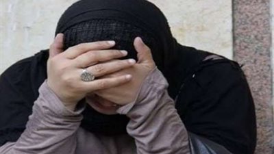المشدد 10 سنوات لسيدة اتهمت بسرقة سيارة من قائدها بالإكراه